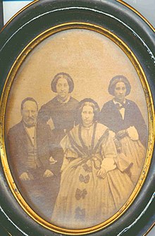 220px-Wincenty Danilewicz and his daughters, ca 1850 retouched.jpg