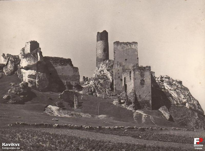 Plik:Zamek Olsztyn.jpg