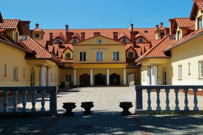 Plik:Palac zjazd 2014 e.jpg