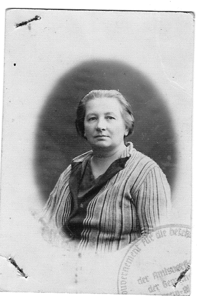 Plik:Babcia Bronisława Błociszewska z d. Wrzalińska.gif